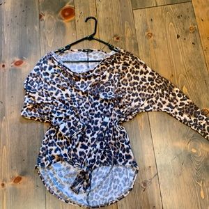 Leopard print large blouse
